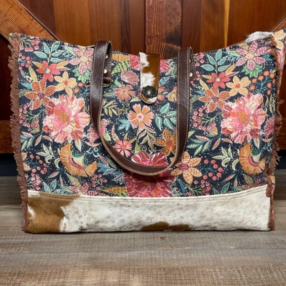 NWT Myra Bag Boho Leather & Floral Canvas Weekender Travel Bag - Picture 7 of 10